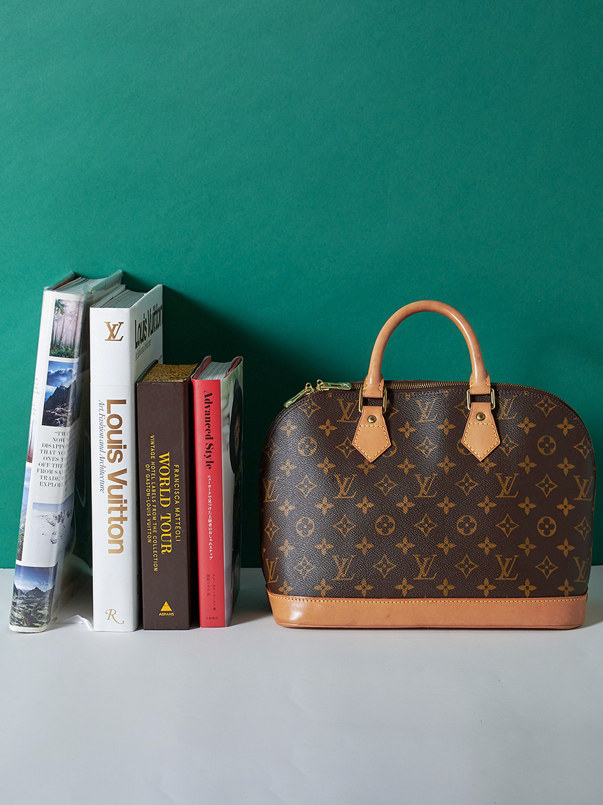 Louis Vuitton モノグラムアルマ(ヴィンテージバッグ)｜ヴィンテージ商品（VINTAGE ITEM）｜LILY  BROWN（リリーブラウン）の通販サイト【公式】