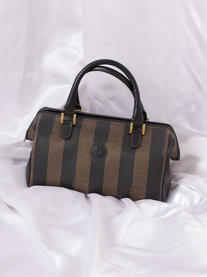 LILY BROWN（リリーブラウン）の通販サイト【公式】