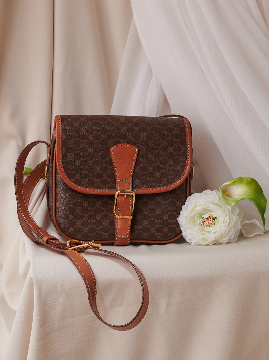 ファッション雑貨｜LILY BROWN（リリーブラウン）の通販サイト【公式】