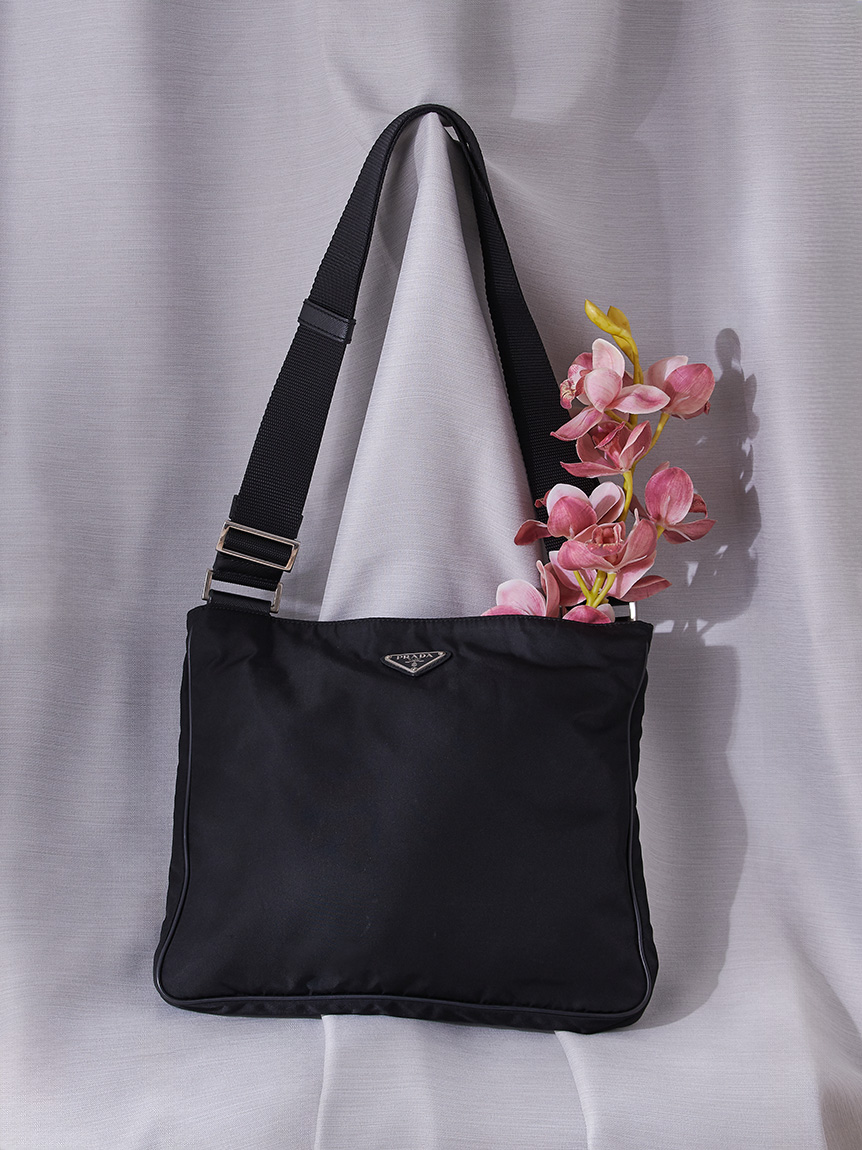PRADA ロゴナイロンショルダー(ヴィンテージバッグ)｜ヴィンテージ商品