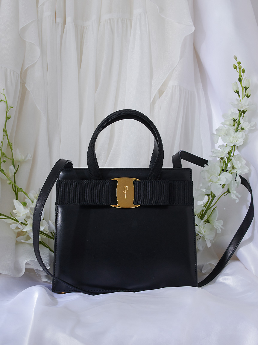 Salvatore Ferragamo ヴァラカーフ2wayショルダー(ヴィンテージバッグ