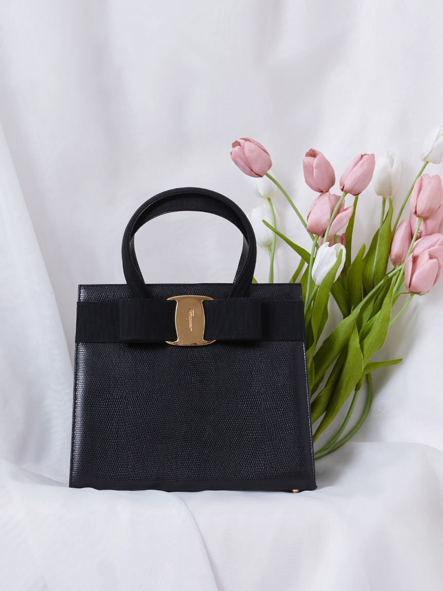 Salvatore Ferragamoヴァラ型押リザード2wayショルダー(ヴィンテージ