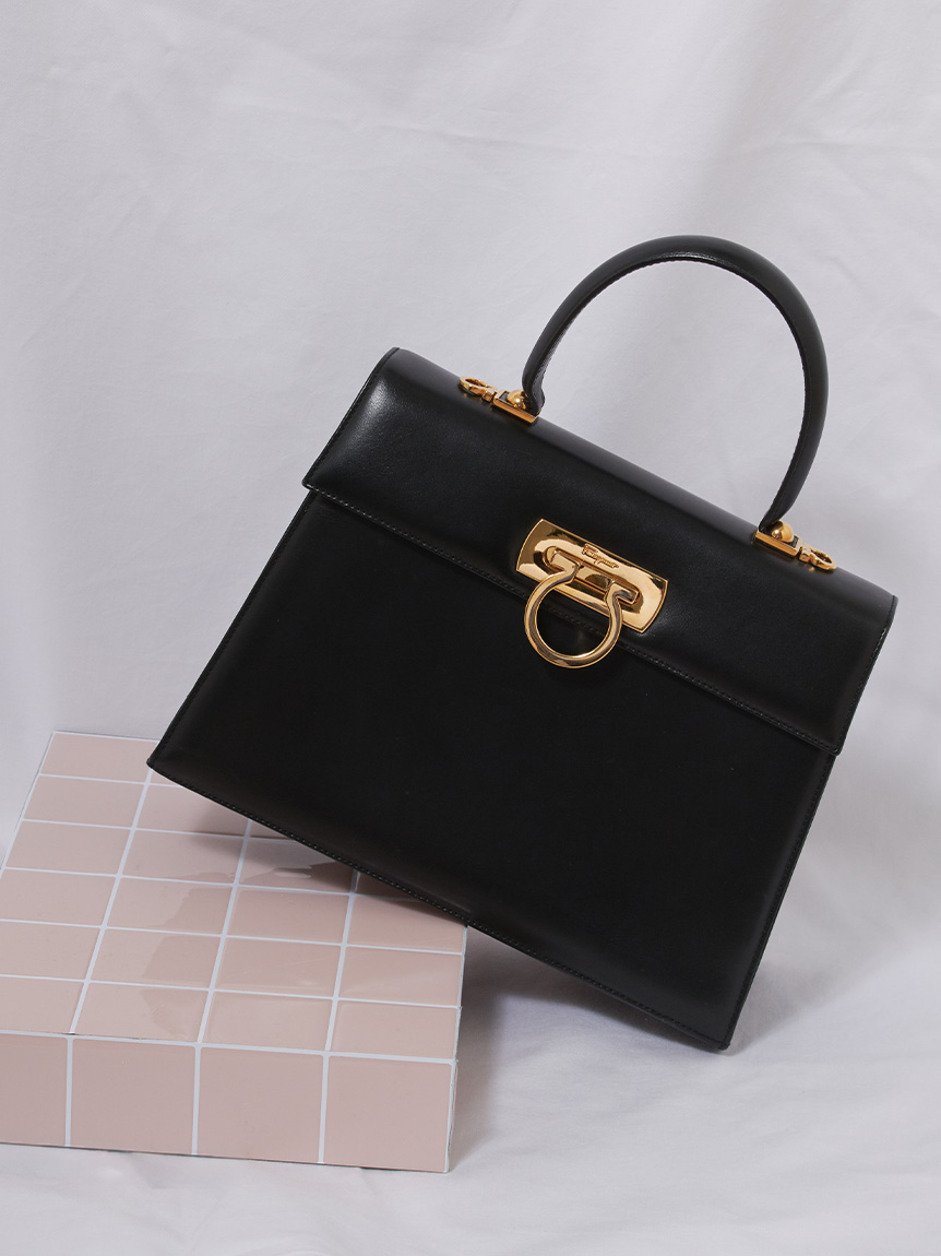 Salvatore Ferragamoガンチーニカーフハンドバッグ(ヴィンテージバッグ