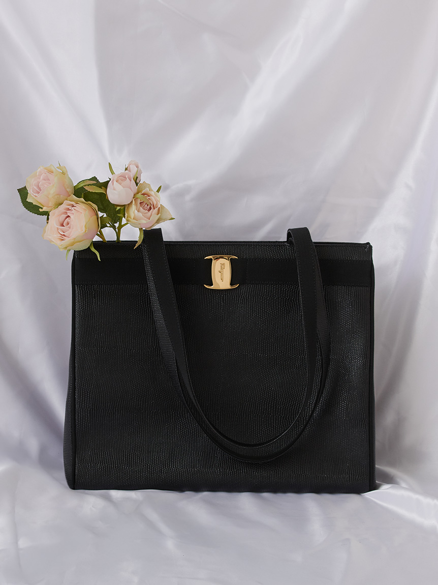 Salvatore Ferragamoヴァラ型押リザードトート(ヴィンテージバッグ
