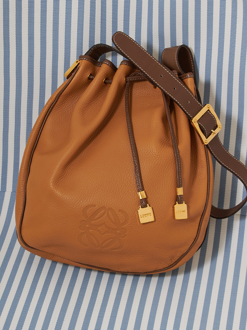 LOEWEアナグラム巾着ショルダー(ヴィンテージ商品（VINTAGE ITEM