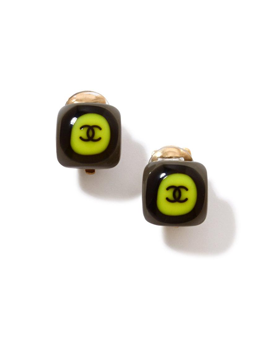 CHANELココマークミニイヤリング