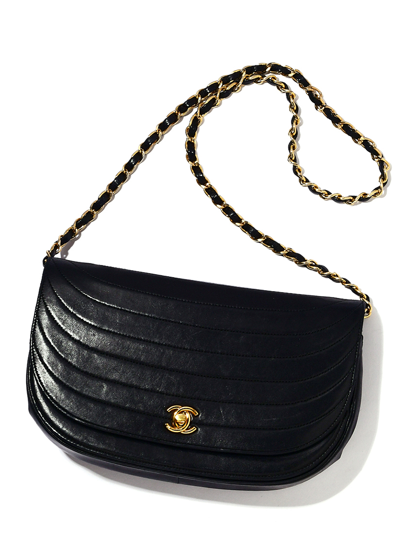 CHANELココマークウェーブチェーンマトラッセ