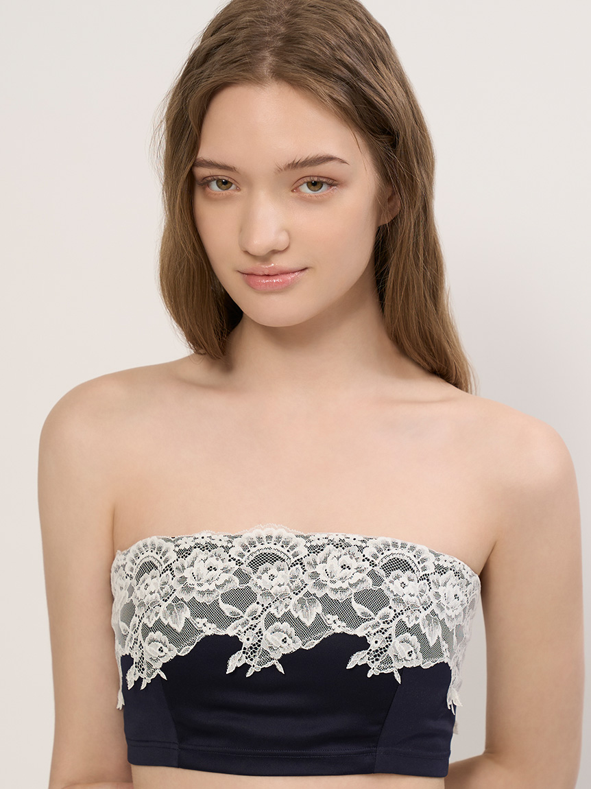 【LILY BROWN Lingerie】バックシャンサテンストラップレスブラ