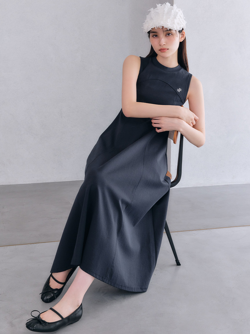 raffle slit onepiece【black】 – BUNNY APARTMENT