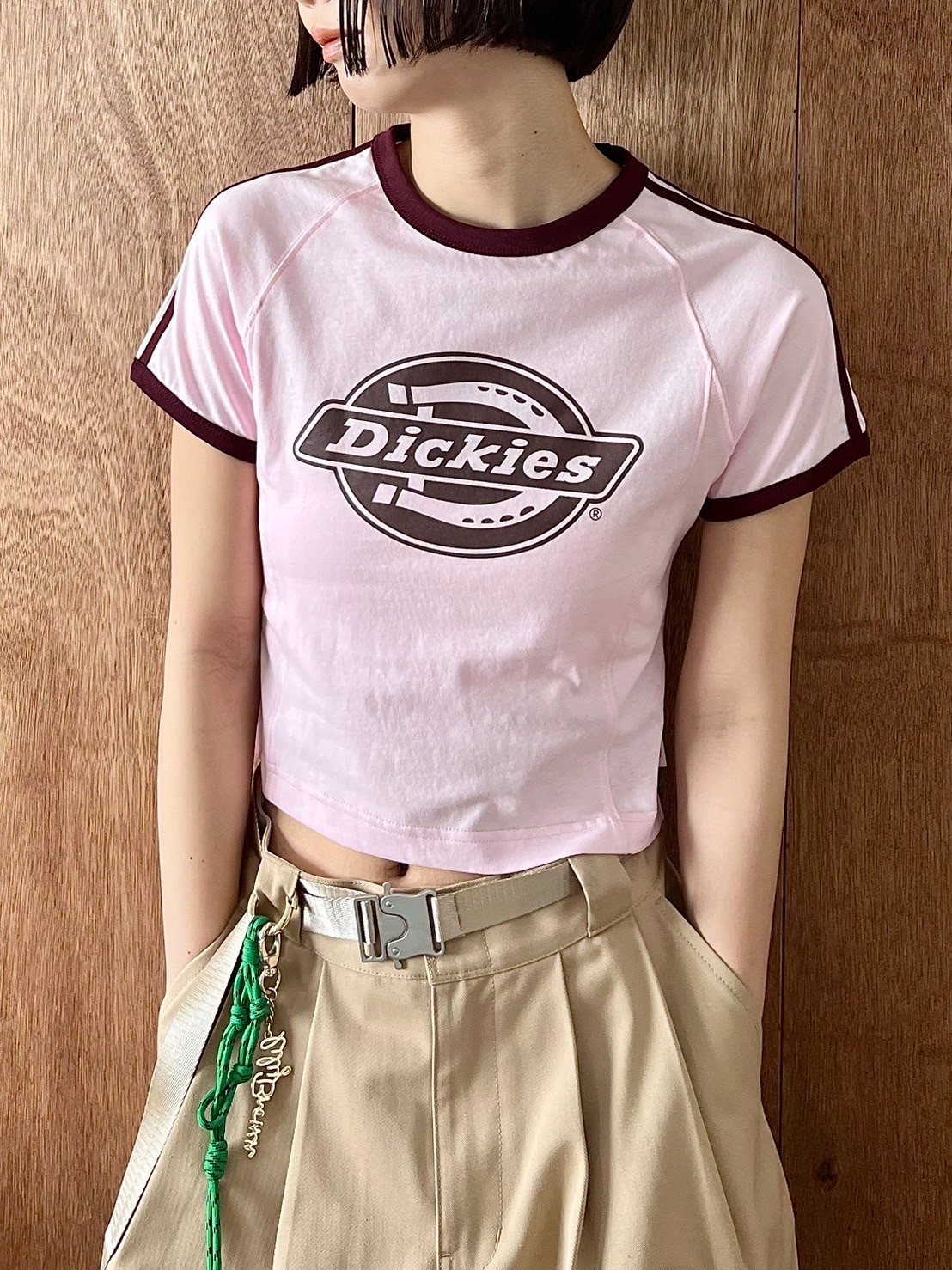 スーパーセール Dickies×LILYBROWN】グラフィックコンパクトTシャツ(Tシャツ 服&ファッション小物