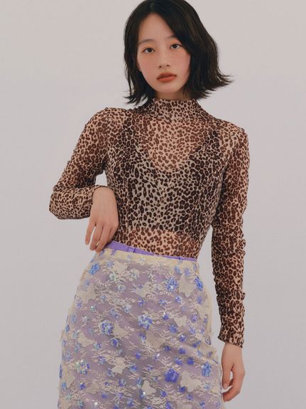 最新モデル LILY BROWN SUI】総柄ボディースーツ(Tシャツ ANNA × トップス