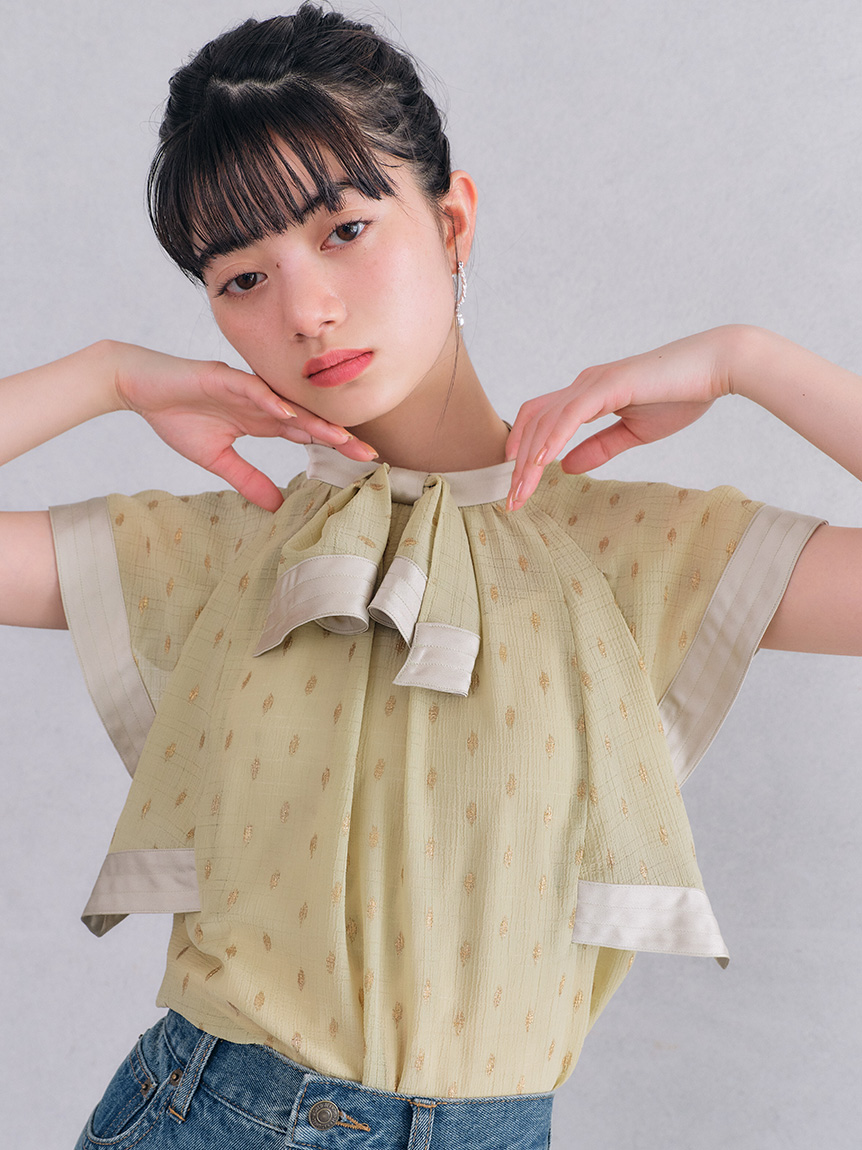 LILY BROWN ネイビー フリル トップス Mサイズ LILY BROWN ネイビー フリル トップス Mサイズ レディース