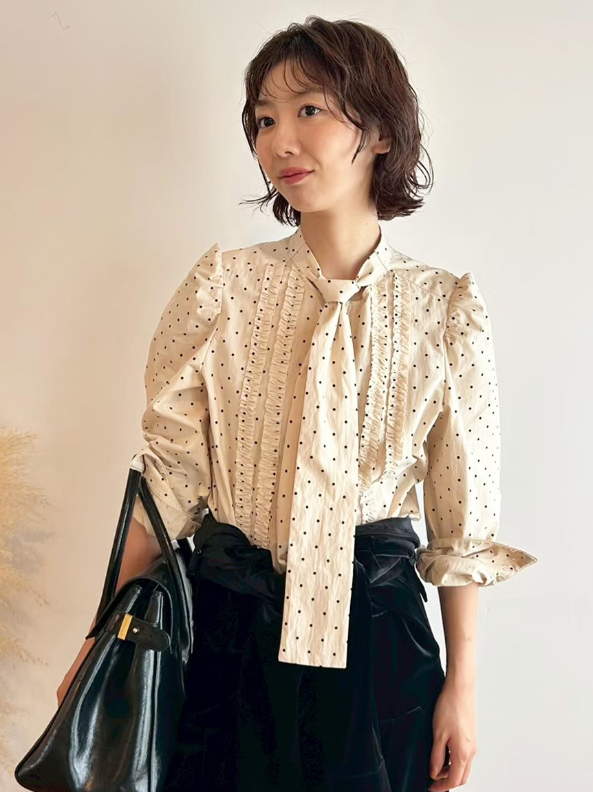 ボウタイフリルレースブラウス【Hearts2Hearts着用】(シャツ