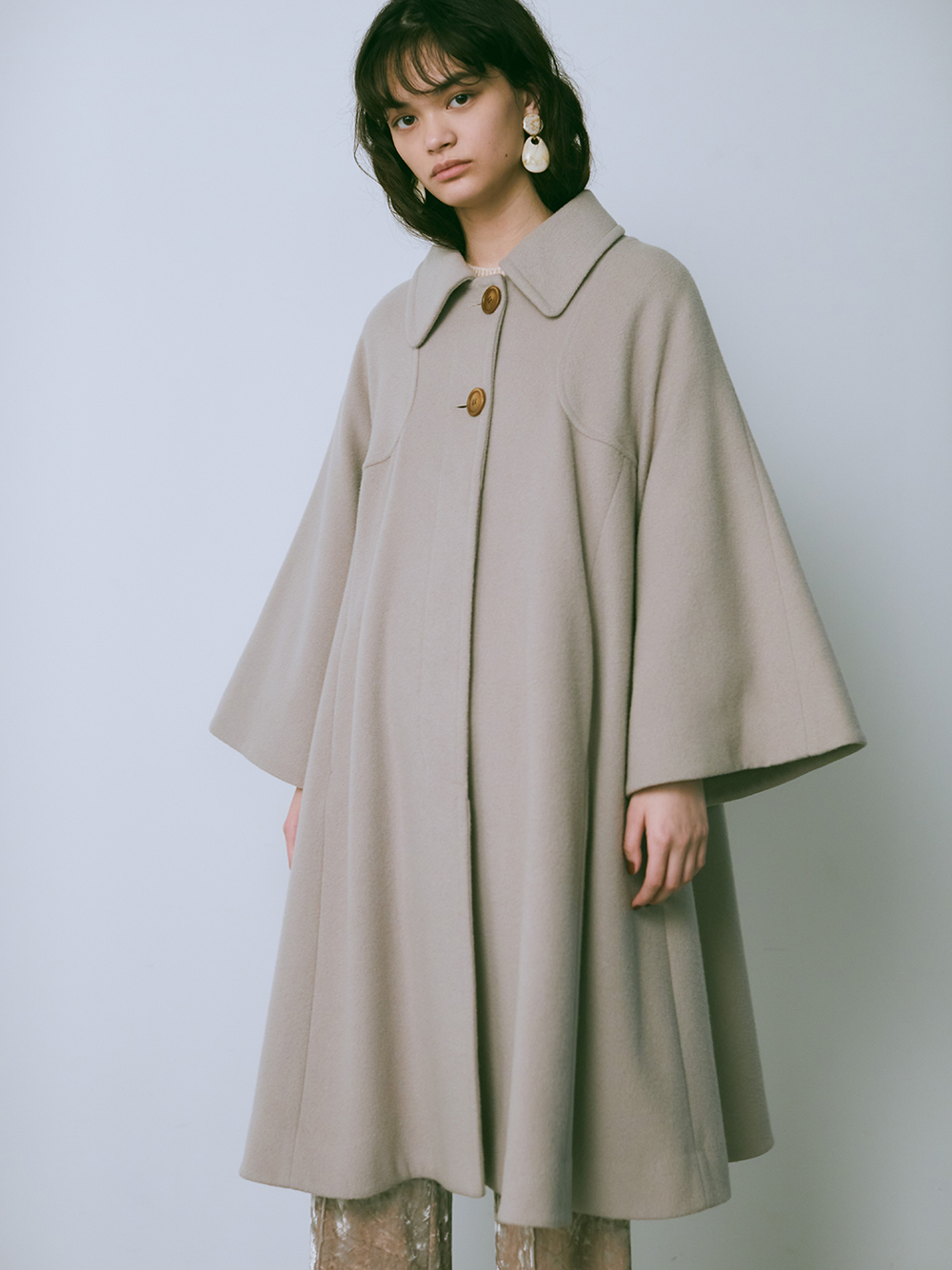 フレアスリーブコート コート アウター Lily Brown リリーブラウン の通販サイト 公式