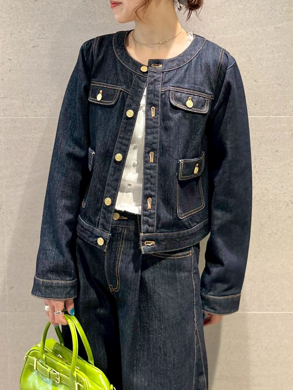 専用 24AW LILY BROWN CANDY STOCK デニムジャケット L.B CANDY STOCK]ビジュースタッズデニムジャケット(デニム