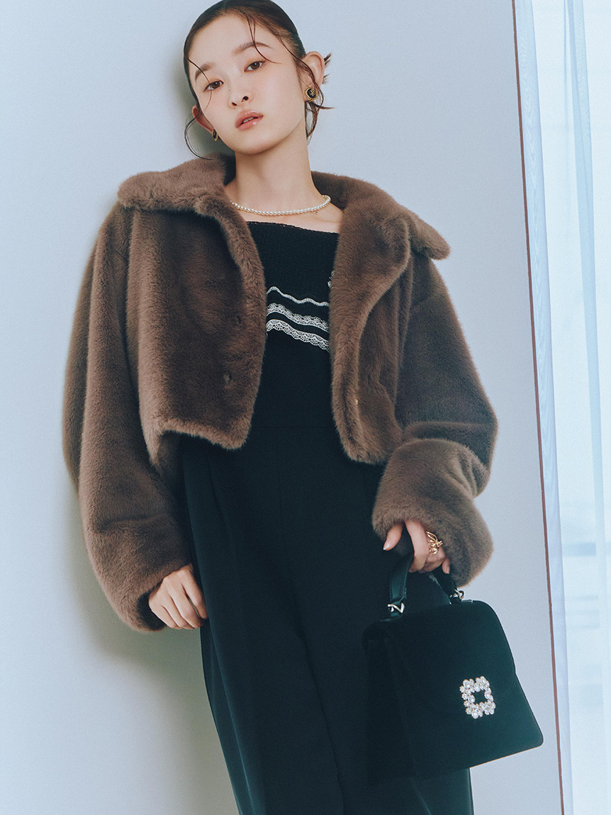 バリエファーショートコート(コート)｜アウター｜LILY BROWN（リリー