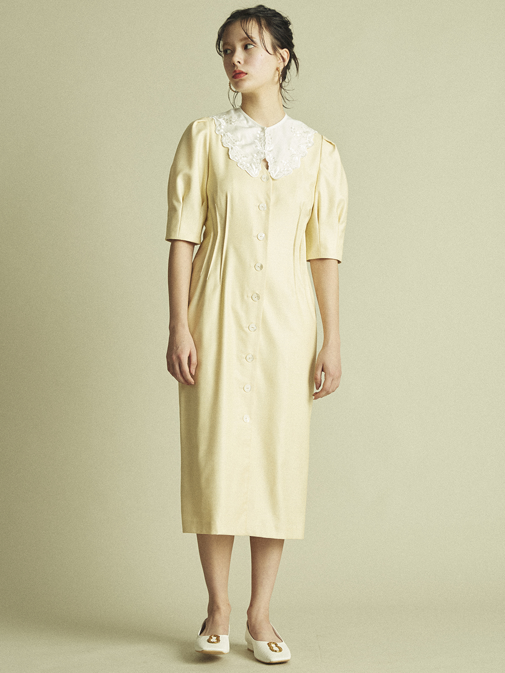 衿付きｖネックワンピース マキシ ロングワンピース ワンピース Lily Brown リリーブラウン の通販サイト 公式