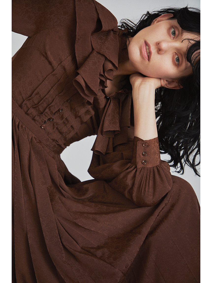 ダブルカラープリーツワンピース マキシ ロングワンピース ワンピース Lily Brown リリーブラウン の通販サイト 公式