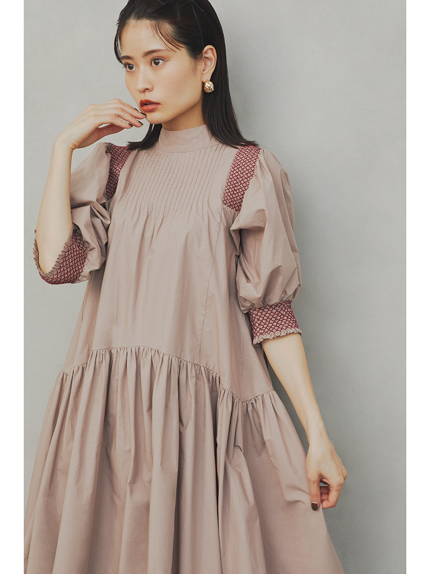 スモッキングミニワンピース ミニワンピース ワンピース Lily Brown リリーブラウン の通販サイト 公式