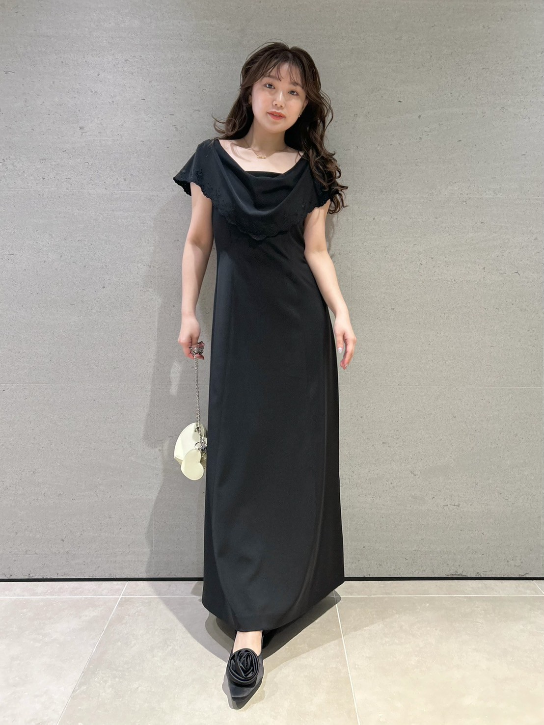 LIMITED EDITION ドレープミディ丈ワンピース - ブラウン | ZARA