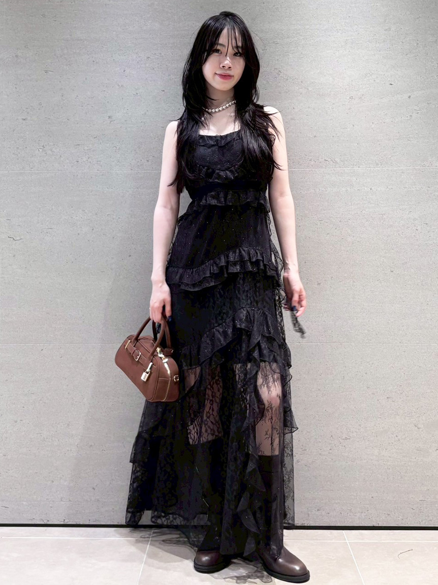 LILY BROWN ブラックノースリーブロングワンピース LILY BROWN（リリーブラウン）の「ノースリタックロングワンピ