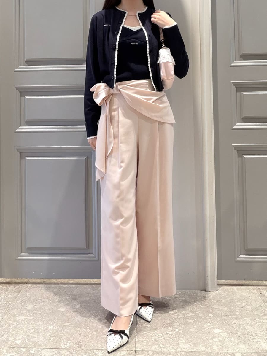 リリン出品［新品］大きいサイズのミセス用パンツ、おしゃれなフリフリりぼん ビックリボンパンツ(ワイドパンツ)｜PANTS｜LILY BROWN（リリー