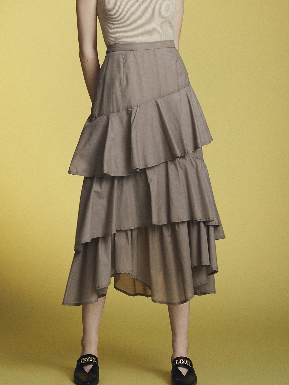 ミディ丈ティアードスカート