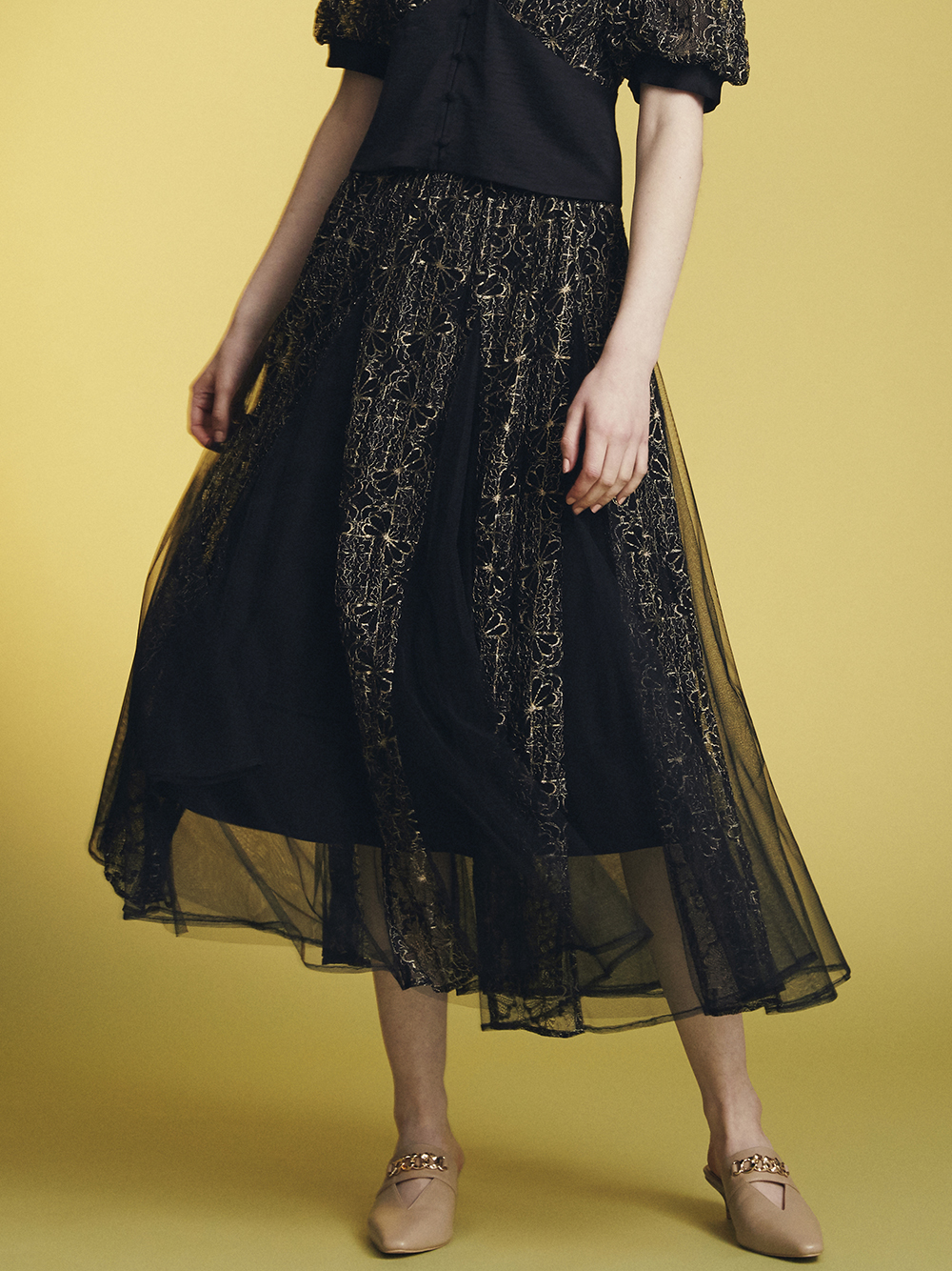 切り替えチュールレーススカート ロングスカート スカート Lily Brown リリーブラウン の通販サイト 公式