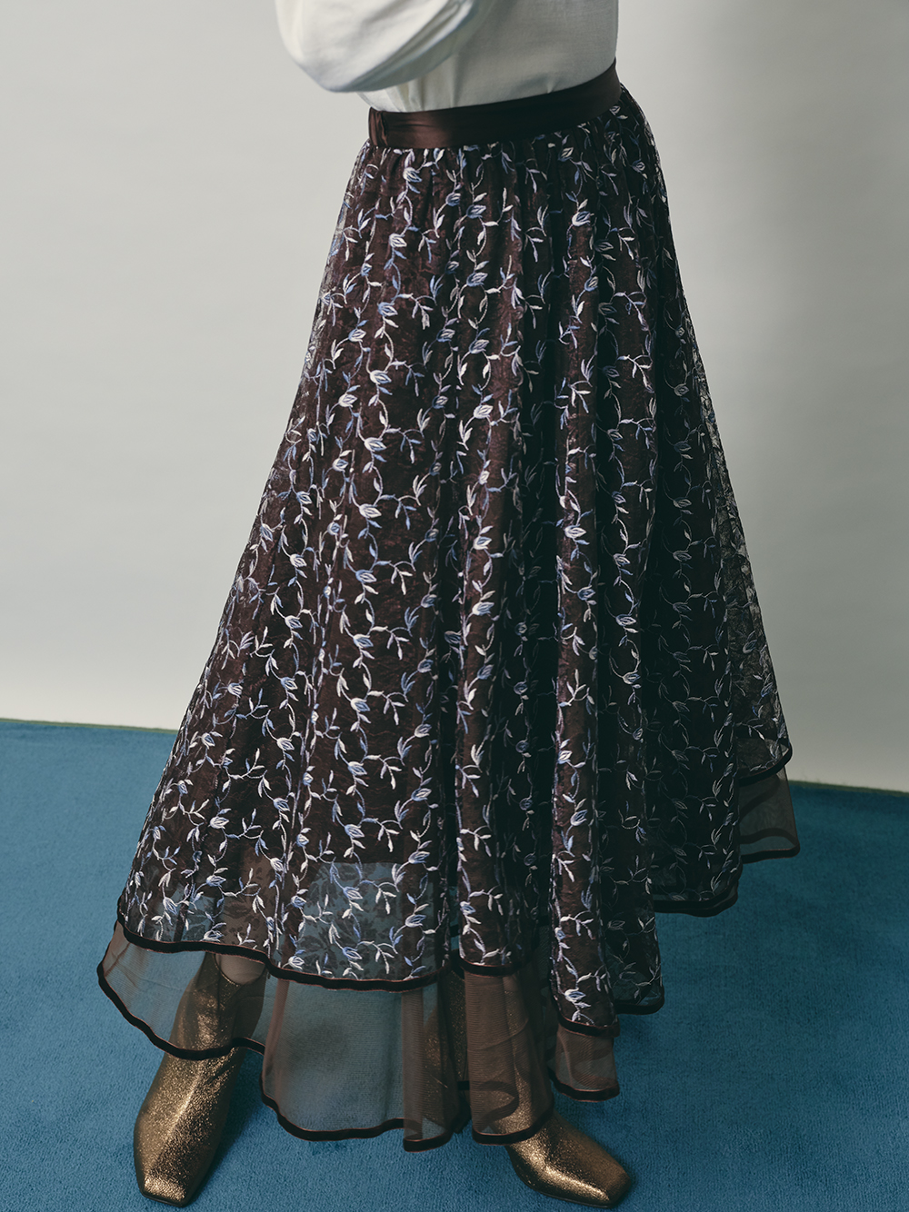 チュール刺繍スカート