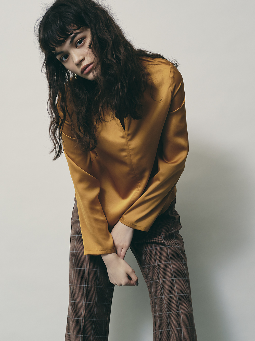 フロント開きサテントップス