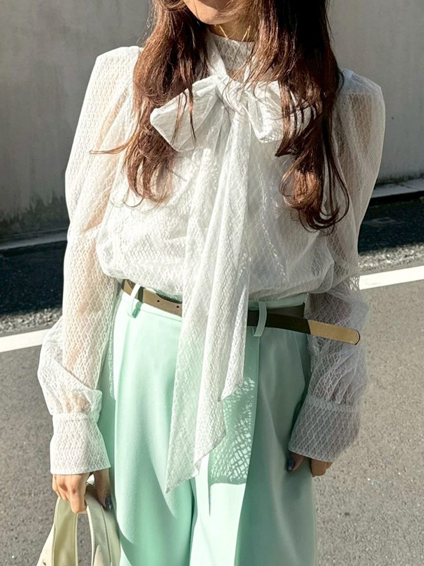 ビックボウタイブラウス(Hearts2Hearts着用)(シャツ・ブラウス