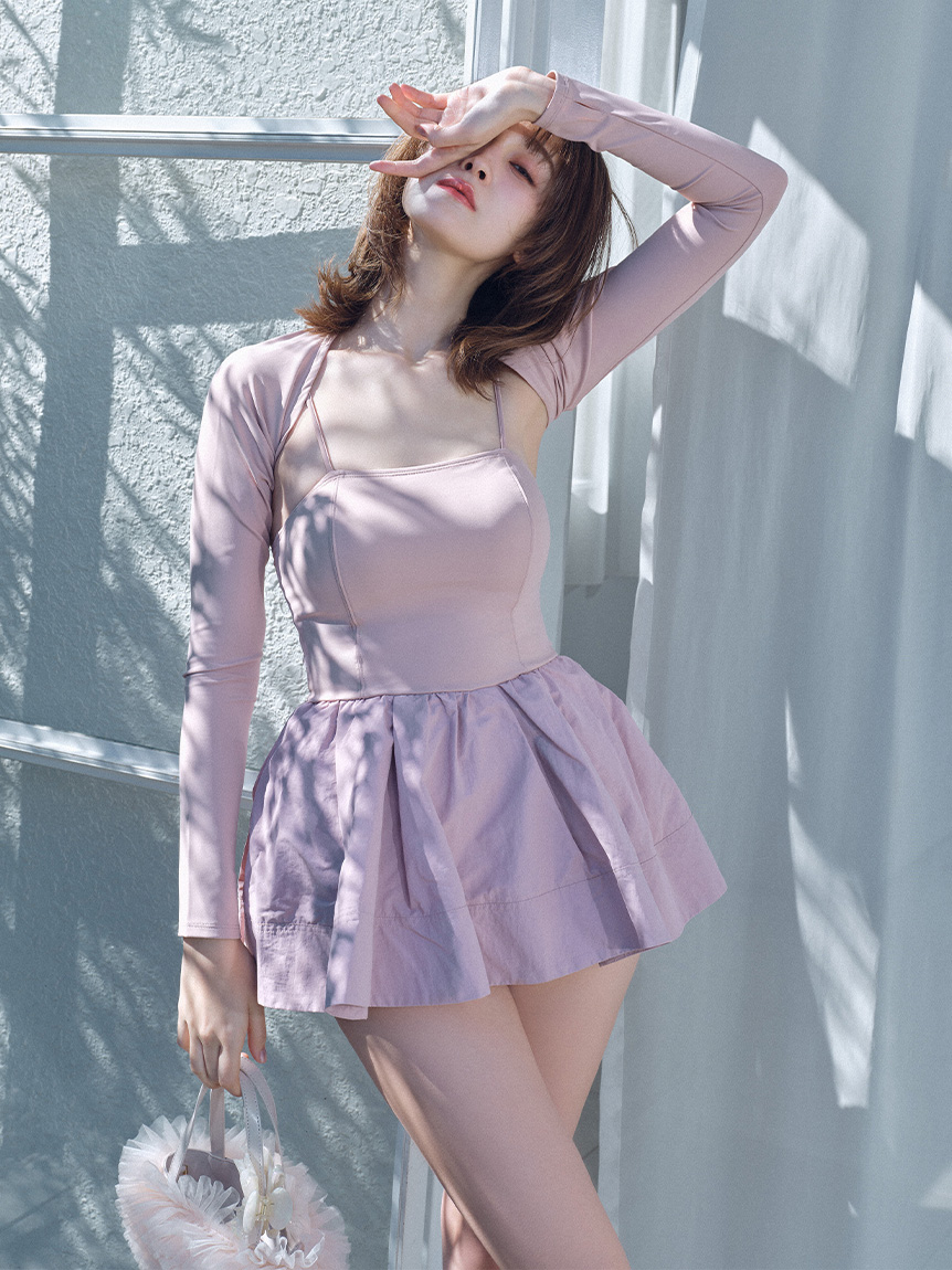 水着 LilyBrown  swim wear SWIMWEAR COLLECTION 夏の主役に♡ 最旬水着コレクション| LILY BROWN