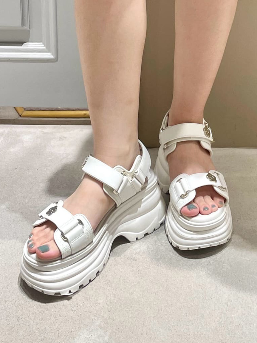 LILY BROWN×MARY QUANT】デイジーロゴモチーフスニーカーソール