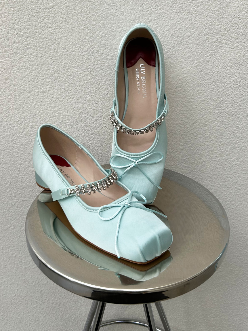 美品　リリーブラウン　クリアコンビサテンミュール　ブラック シーズンアイテム｜LILY BROWN（リリーブラウン）の通販サイト【公式】