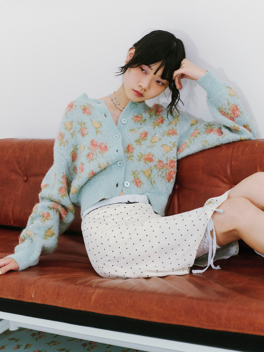 ANNASUI×LILY BROWNコラボ カーディガン　黒 LILY BROWN カーディガン 「LILY ×ANNA SUI」ジャガードビジュー