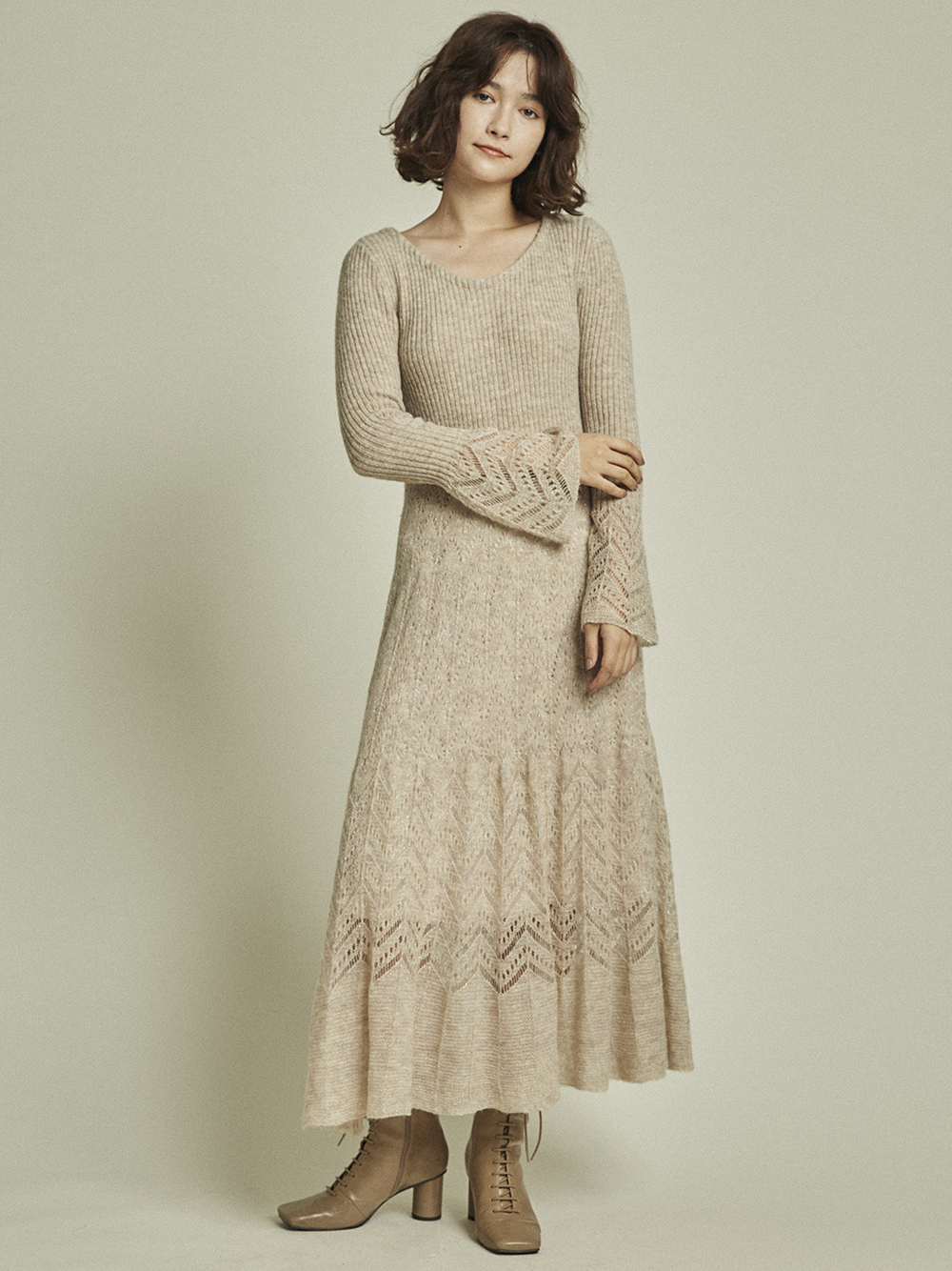 フワフワ透かし編みニットワンピ ニットワンピース ワンピース Lily Brown リリーブラウン の通販サイト 公式