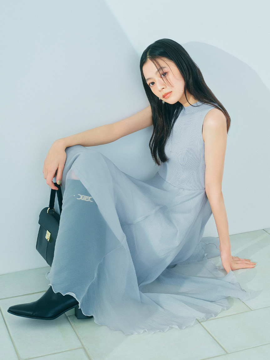 LILY BROWN　フリル袖切り替えドレス　ロングワンピース 楽天市場】【SALE／40%OFF】フリル袖切り替えドレス LILY BROWN