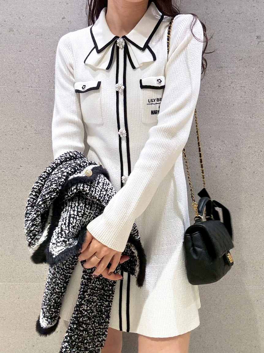 AND MARY ミニワンピース LILY BROWN×MARY QUANT】デイジー釦付きビジューミニニットワンピース