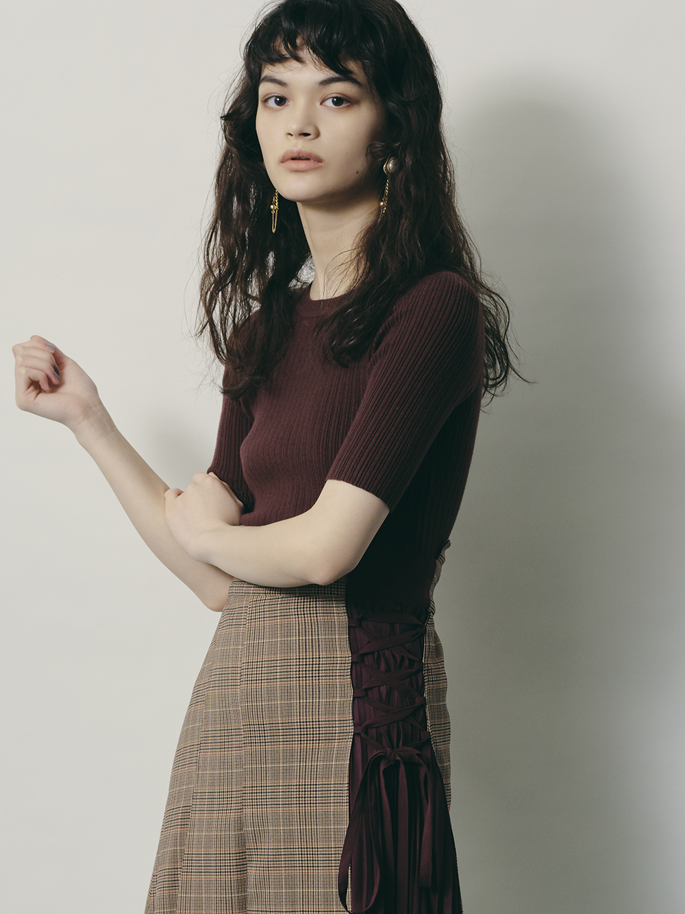 バックボタンニットトップス