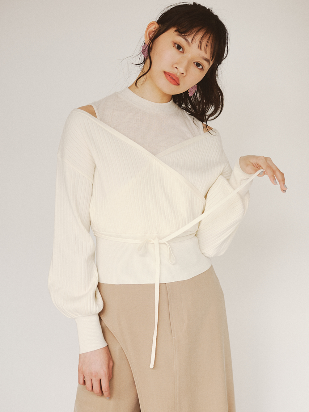 カットレイヤードニットトップス ニット トップス Lily Brown リリーブラウン の通販サイト 公式