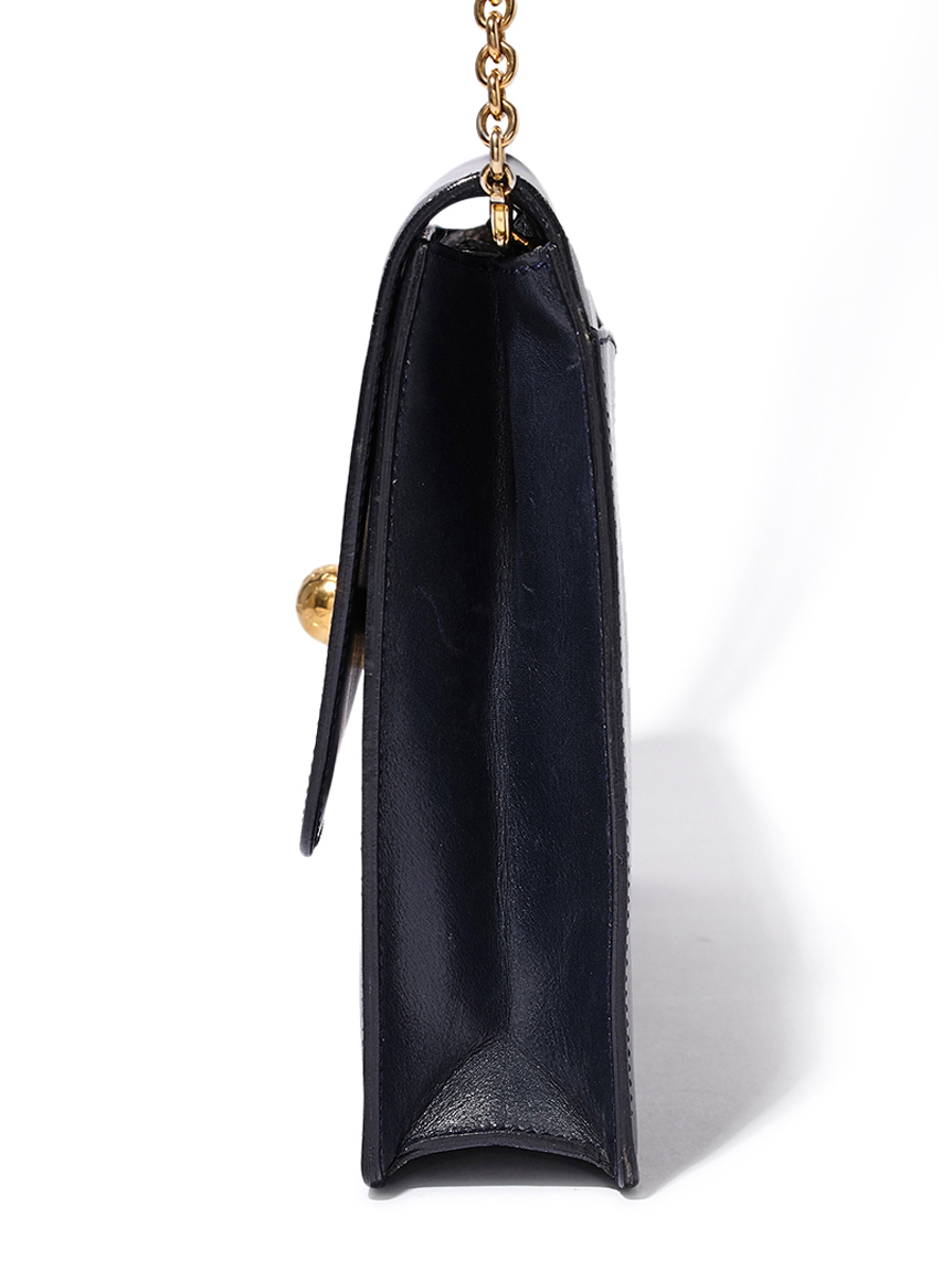 CELINE ネイビータイトスカート 金色ロゴチェーン付き CELINE ネイビータイトスカート 金色ロゴチェーン付き