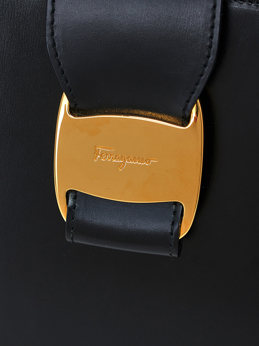 Salvatore Ferragamo ヴァラカーフハンドバッグ(ヴィンテージバッグ