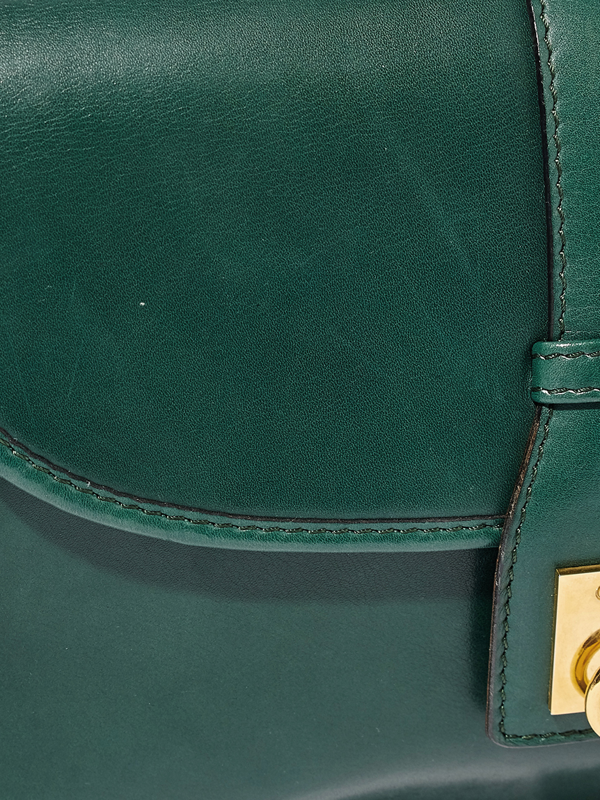 旧ロゴ セリーヌ グリーン リザード フラップ チェーンバッグ チェーンバッグ - レディース ハンドバッグ | CELINE | セリーヌ