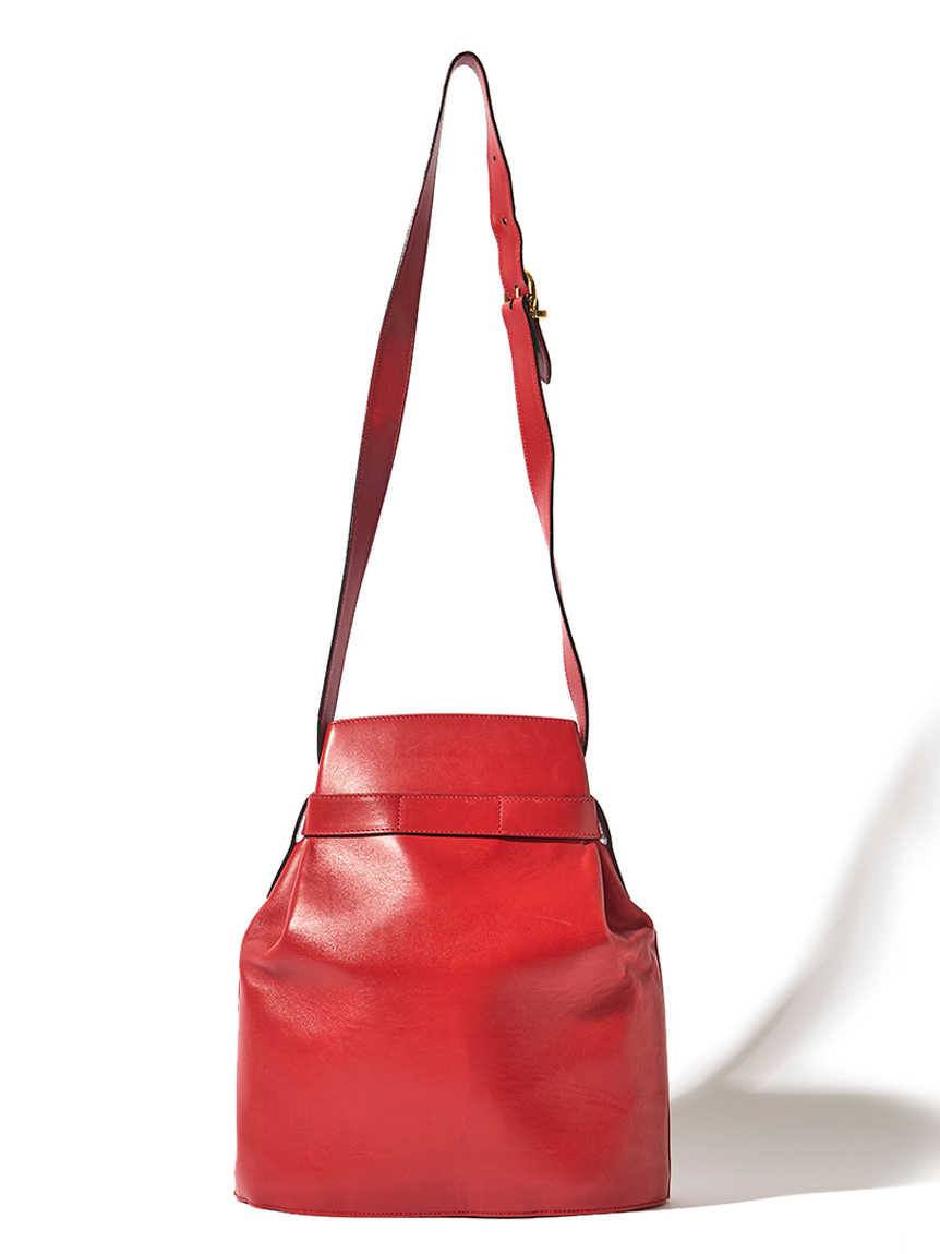 【超希少】フェラガモ　巾着　ショルダーバッグ　レザー　赤　ゴールド金具　ブーツ Salvatore Ferragamo ガンチーニ巾着ショルダー(ヴィンテージバッグ