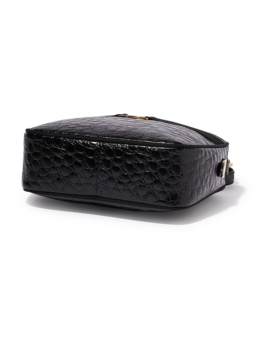 Salvatore Ferragamo ヴァラ型押クロコショルダー(ヴィンテージ