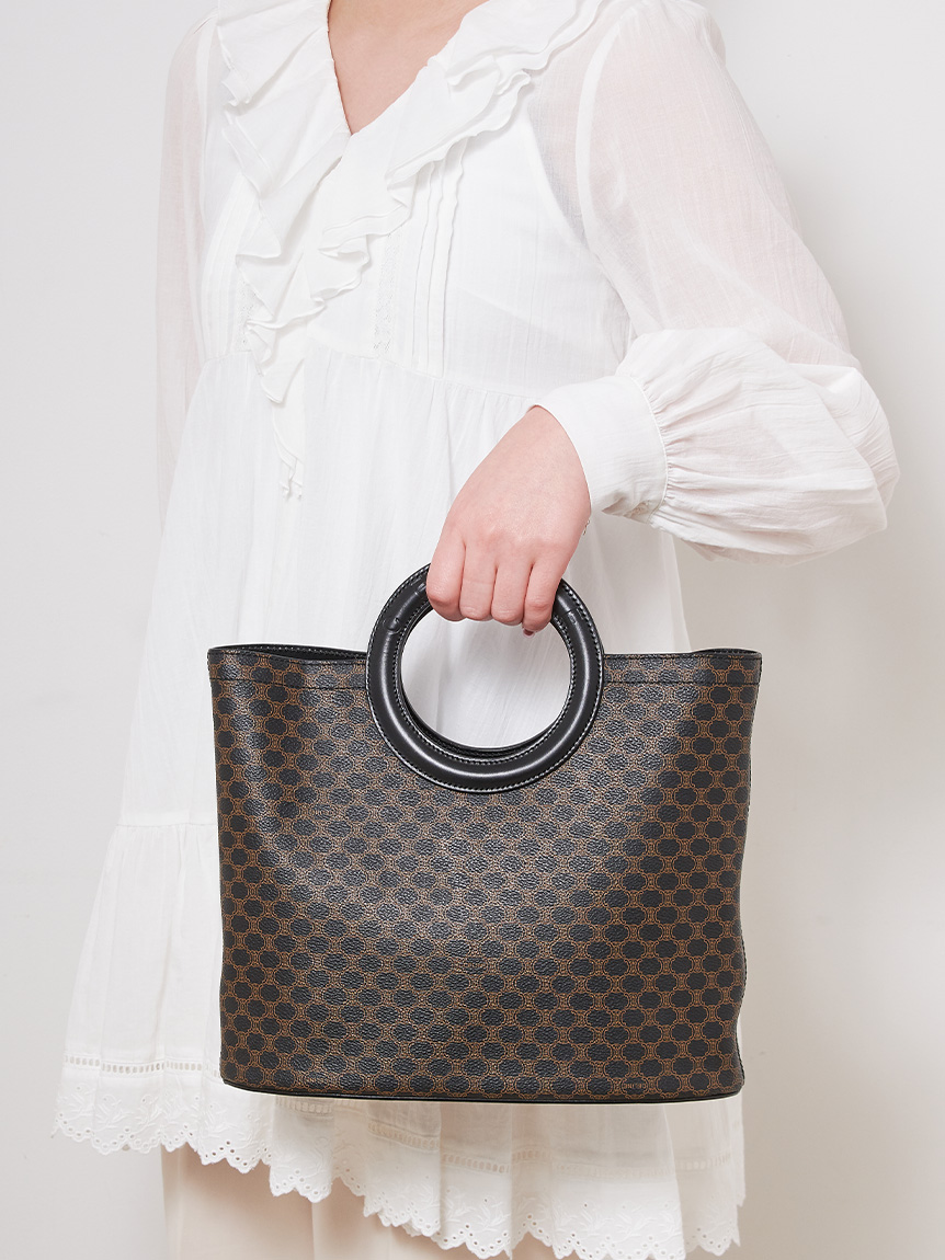 極美品鍵完備 CELINE ビシネス ハンドバッグ マカダム柄 A4収納可能 極美品鍵完備 CELINE ビシネス ハンドバッグ マカダム柄 A4収納可能
