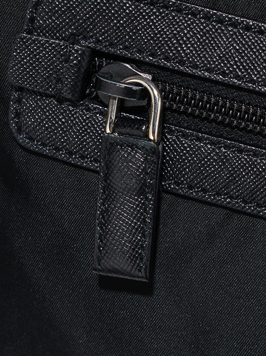 PRADA ロゴナイロンショルダー(ヴィンテージバッグ)｜ヴィンテージ商品