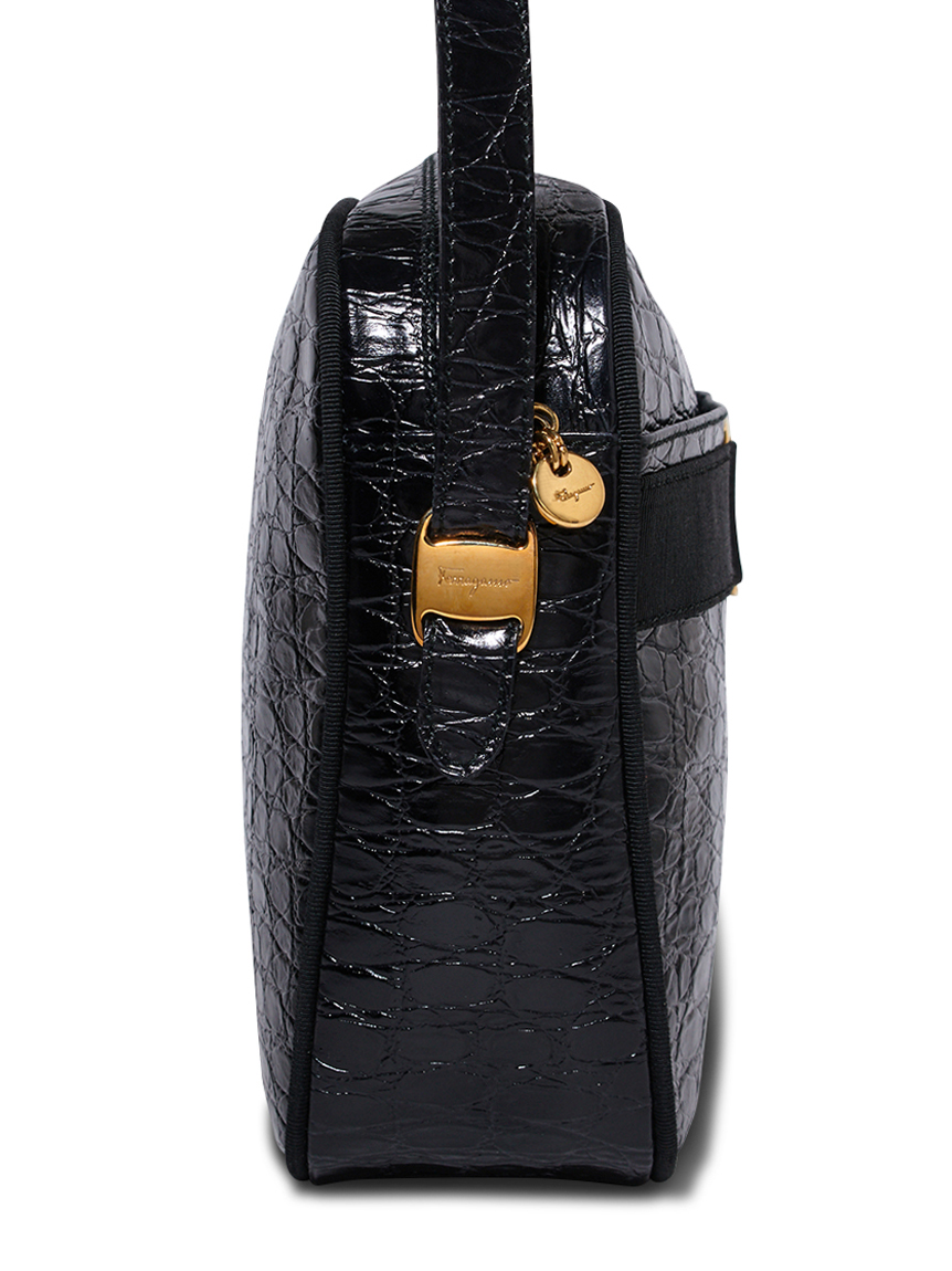 Salvatore Ferragamo ヴァラ型押クロコショルダー(ヴィンテージバッグ