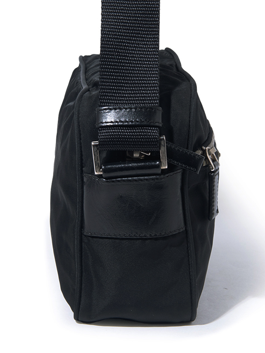 PRADA ロゴナイロンショルダー(ヴィンテージバッグ)｜ヴィンテージ商品