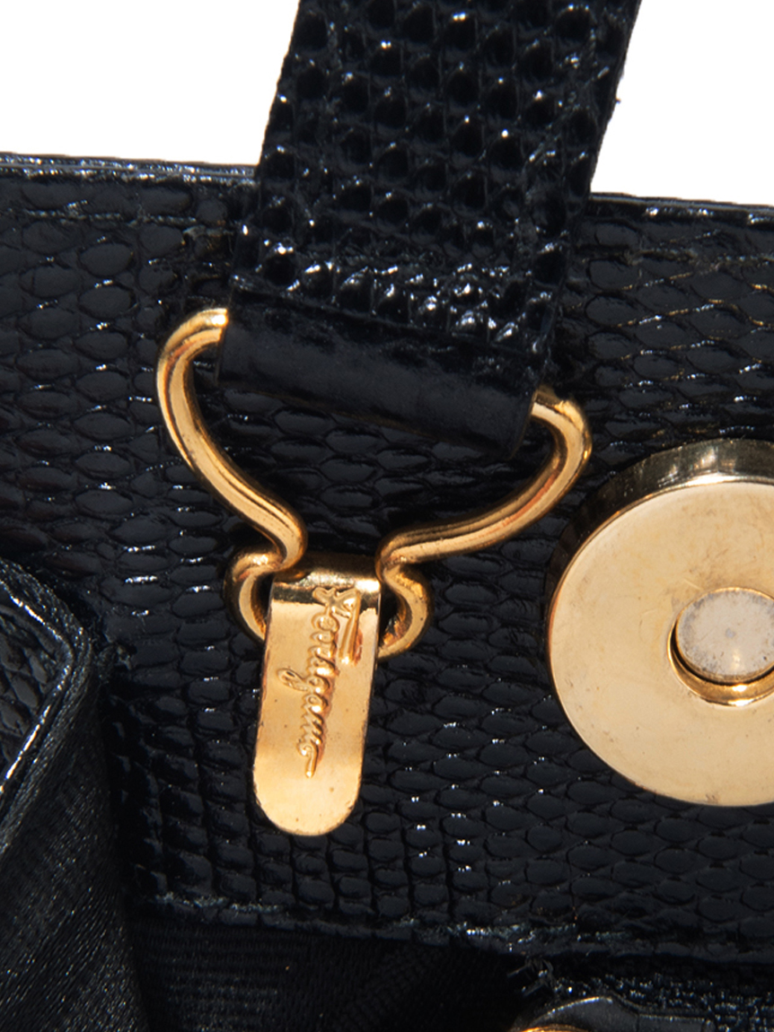 大人気♡良品♡フェラガモ♡ヴァラ♡リザード♡ショルダーバッグ Salvatore Ferragamo ヴァラ型押リザードショルダー(ヴィンテージ